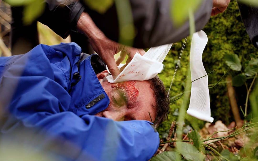 Outdoor Adventures with a 16-Hour First Aid Course in Kent